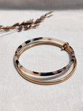 Bracelet Jonc Multi Cercle Doré et Acrylique
