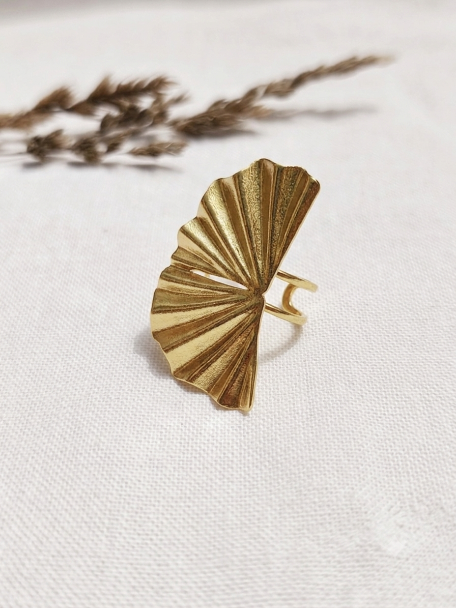 Bague éventail ondulé