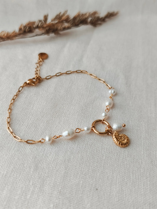 Bracelet perles et coquillage
